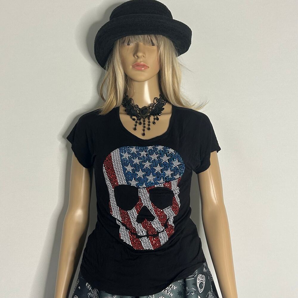 The Clas-Sic USA Rhinestone American Flag Skull Black Rayon Tee Size S Goth Y2K